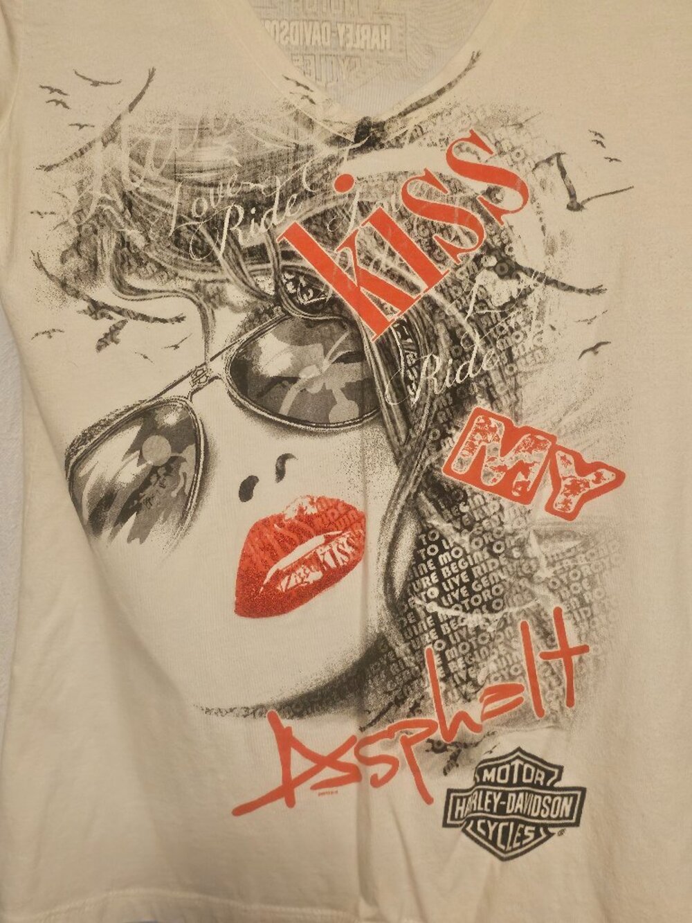 Harley Davidson Women’s M Kiss My Asphalt Graphic Tee Mechanicsburg PA